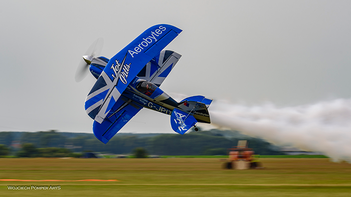 Rich Goodwin show aircraft in flight